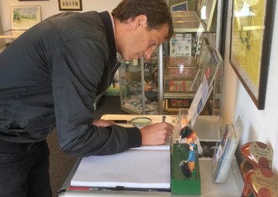 Ratsherr der Gemeinde Bergen besucht Golfmuseum