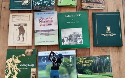 Weduwe van oprichter Golfers Magazine doneert boeken